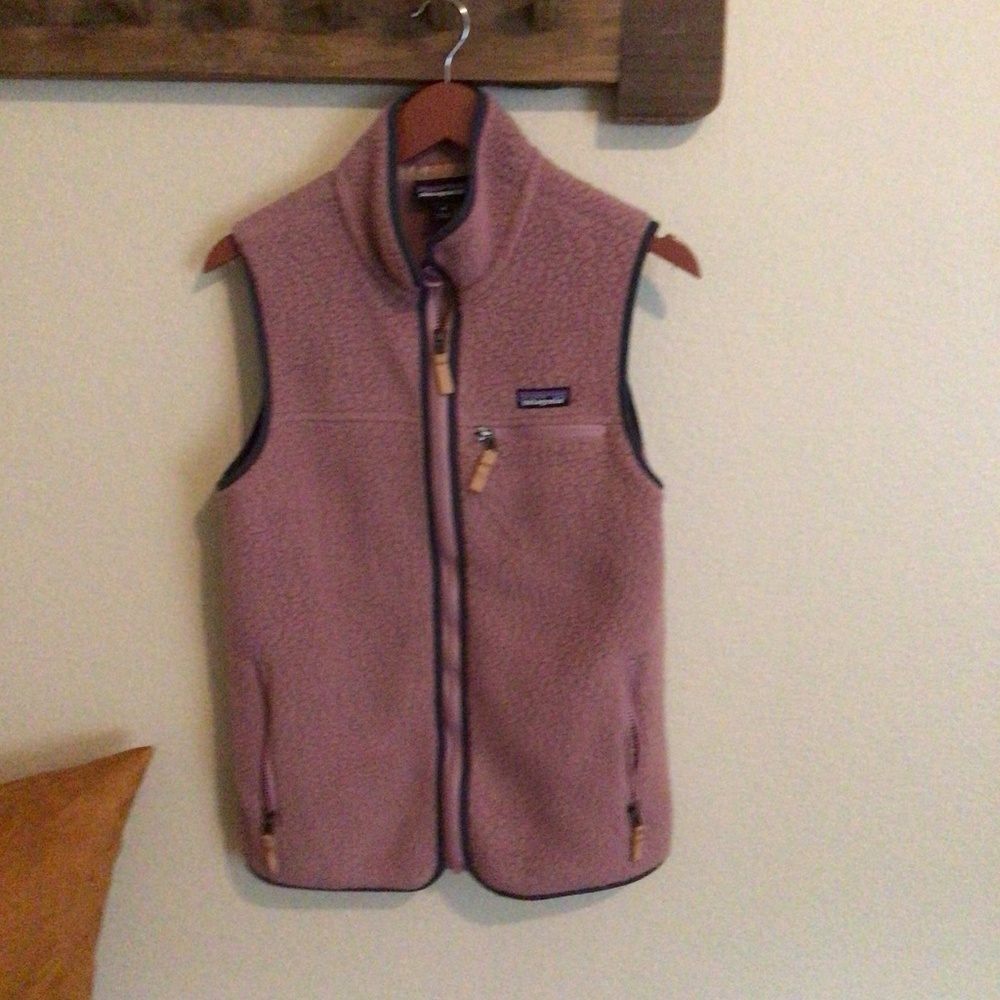 Patagonia dusty rose vest